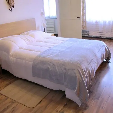 Ferienhaus Maison Entiere 2 Individuels Jardin 450 M Montagne Foret Lacs Riviere 8 Personnes *