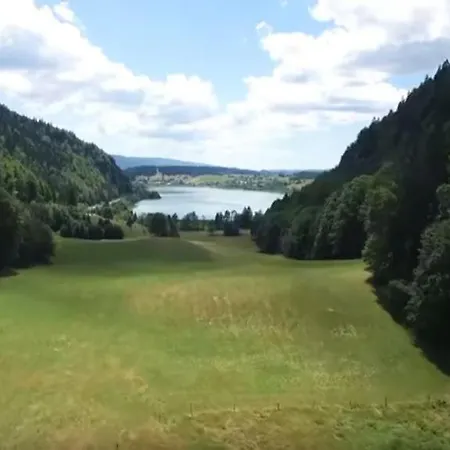 Prázdninový dům Maison Entiere 2 Individuels Jardin 450 M Montagne Foret Lacs Riviere 8 Personnes *